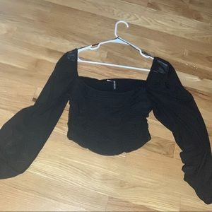 Long sleeve cropped top